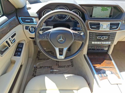 Used 2015 Mercedes-Benz E 350 4MATIC Sedan image 27