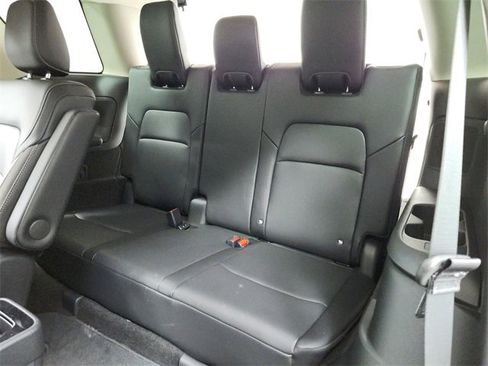 Used 2024 Nissan Pathfinder SL w/ SL Premium Package image 43