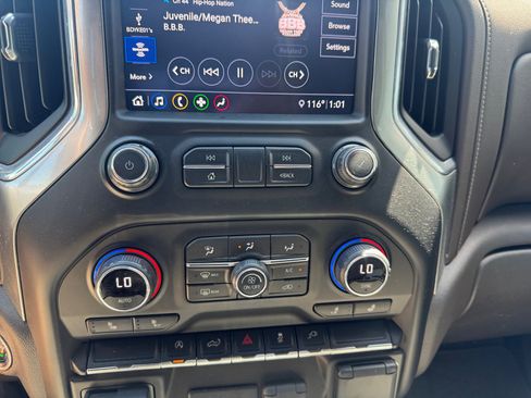 Used 2020 Chevrolet Silverado 1500 RST w/ All-Star Edition RWD image 12