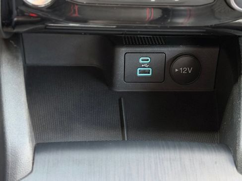 Used 2025 Ford Escape ST-Line Select AWD/4WD image 10
