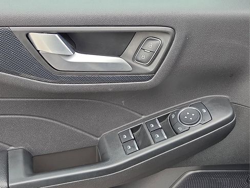 Used 2024 Ford Escape ST-Line w/ Cold Weather Package FWD image 13