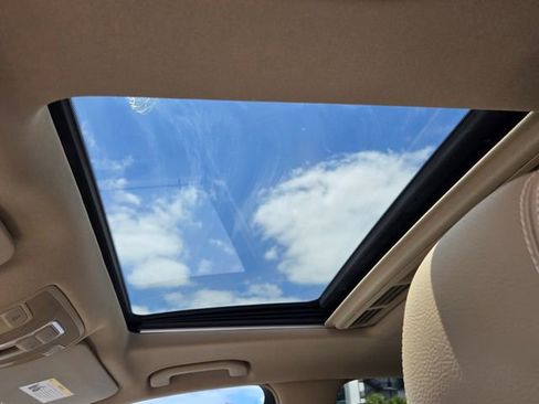 Used 2014 Mercedes-Benz ML 350 2WD image 17