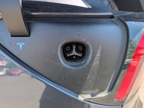 Used 2020 Tesla Model Y Long Range AWD/4WD image 12