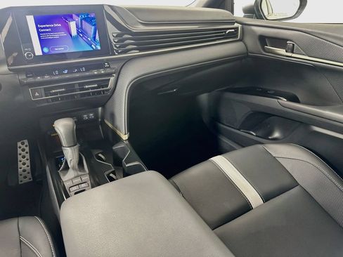 Certified 2026 Toyota Camry SE w/ Convenience Package FWD image 23