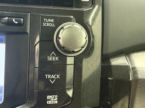 Used 2019 Toyota 4Runner TRD Off-Road Premium AWD/4WD image 28