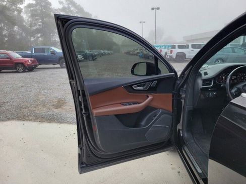 Used 2018 Audi Q7 3.0T Prestige w/ Prestige Package image 14