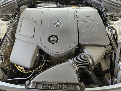 Certified 2025 Mercedes-Benz GLC 300 image 30