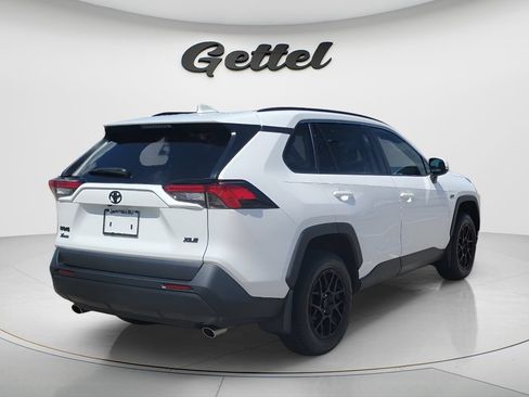 Certified 2023 Toyota RAV4 XLE FWD image 8