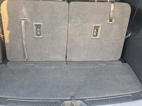 Used 2023 GMC Acadia SLT image 6