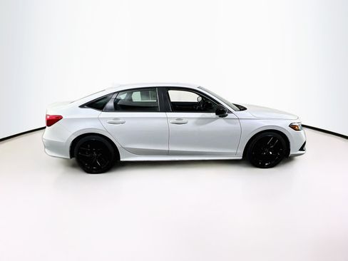 Used 2023 Honda Civic Sport image 4