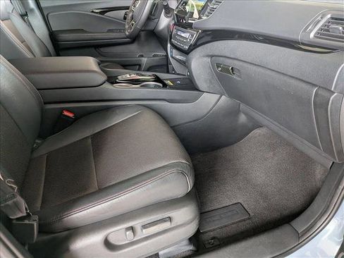 Certified 2024 Honda Passport Black Edition image 21