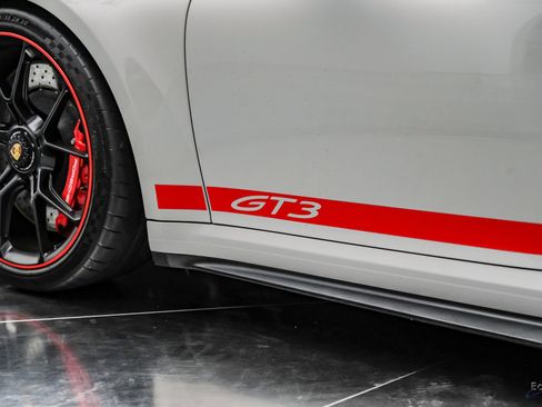 Used 2022 Porsche 911 GT3 RWD image 42