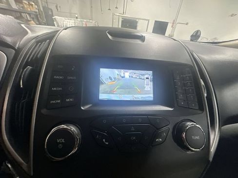 Used 2018 Ford Edge SEL FWD image 29