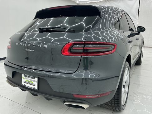 Used 2018 Porsche Macan AWD/4WD image 8