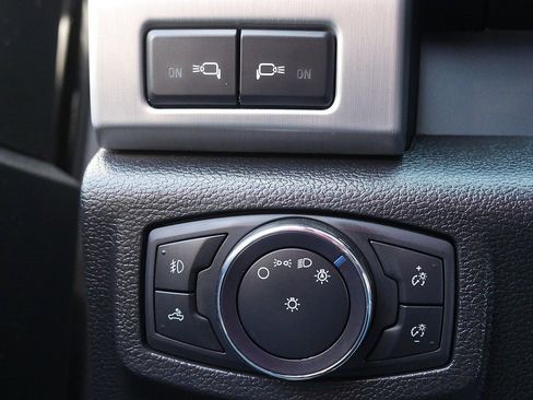 Used 2020 Ford F250 Platinum w/ FX4 Off-Road Package image 28