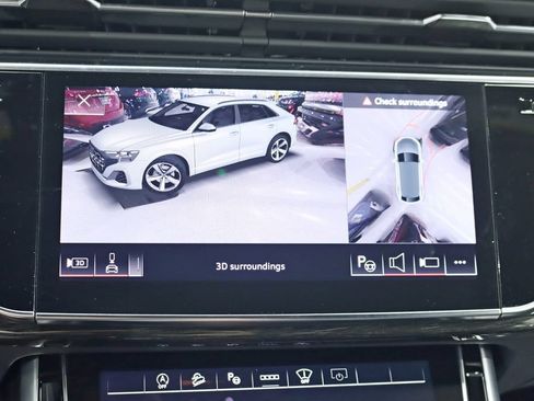 Used 2025 Audi Q8 Prestige AWD/4WD image 23