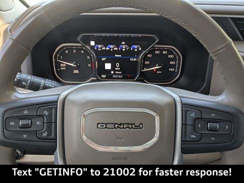 Used 2021 GMC Yukon Denali image 32