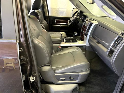 Used 2011 RAM 1500 Laramie image 10
