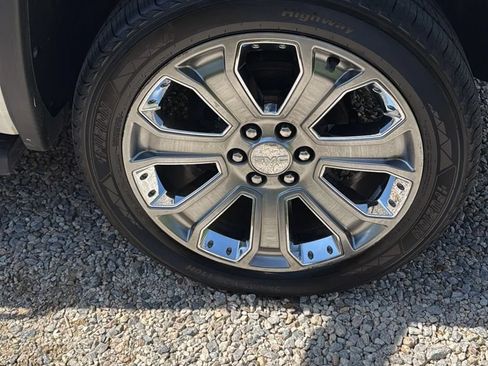 Used 2018 GMC Sierra 1500 Denali w/ Denali Ultimate Package AWD/4WD image 44
