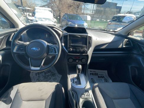 Used 2019 Subaru Crosstrek 2.0i Premium w/ Eyesight System image 9