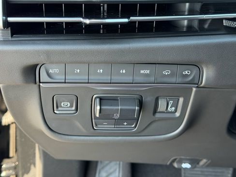 Used 2025 Cadillac Escalade Sport Platinum AWD/4WD image 40