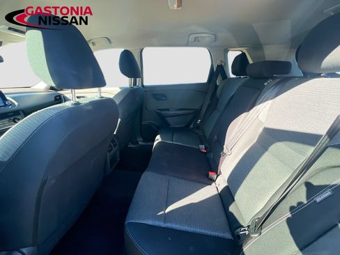 Used 2021 Nissan Rogue S FWD image 31