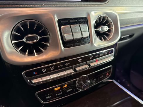 Used 2022 Mercedes-Benz G 550 image 38