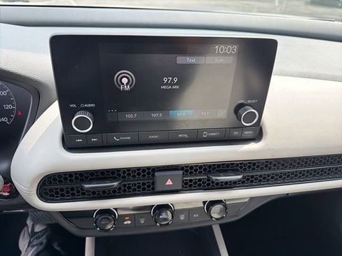 Used 2023 Honda HR-V LX image 3