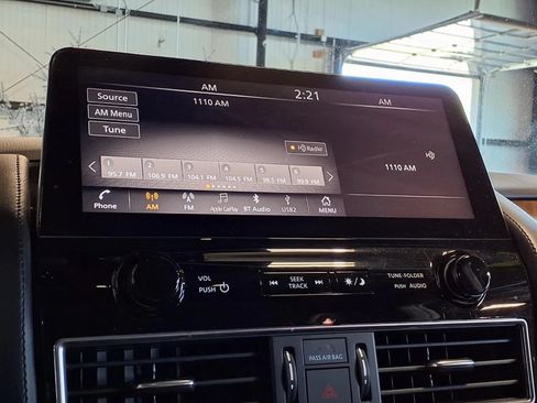 Used 2023 Nissan Armada SL w/ Captain's Chairs Package AWD/4WD image 20