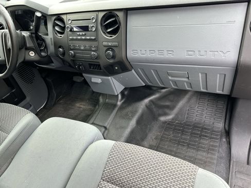 Used 2016 Ford F250 XL w/ Power Equipment Group image 35