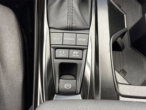 Certified 2025 Toyota Camry LE image 27