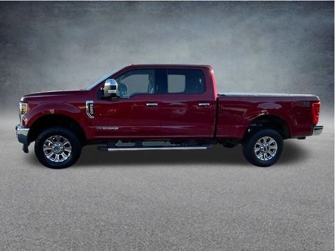 Used 2018 Ford F250 Lariat w/ Chrome Package image 7