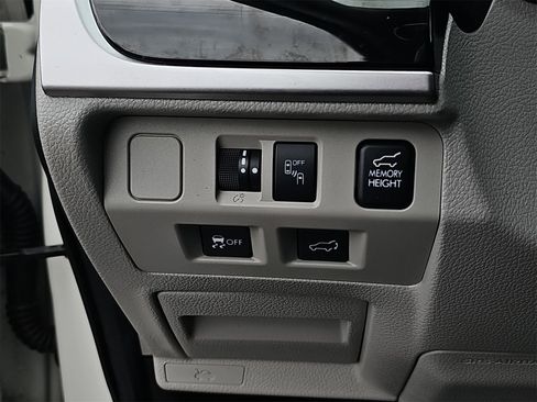 Used 2018 Subaru Forester 2.5i Limited image 27