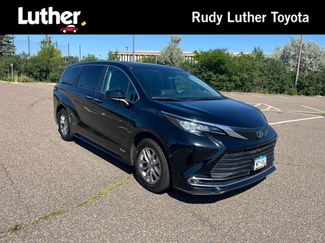 Certified 2021 Toyota Sienna XLE FWD video 1