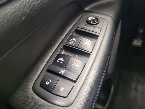 Used 2021 Jeep Grand Cherokee Limited w/ Luxury Group II AWD/4WD image 27
