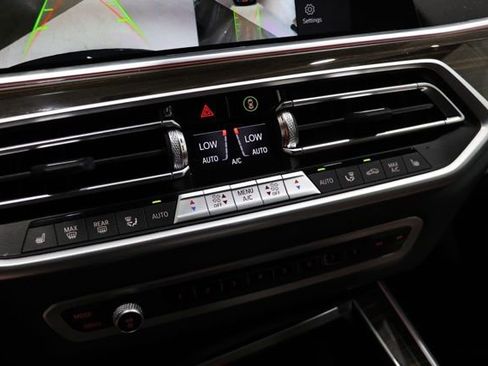 Used 2023 BMW X5 xDrive40i w/ M Sport Package AWD/4WD image 28