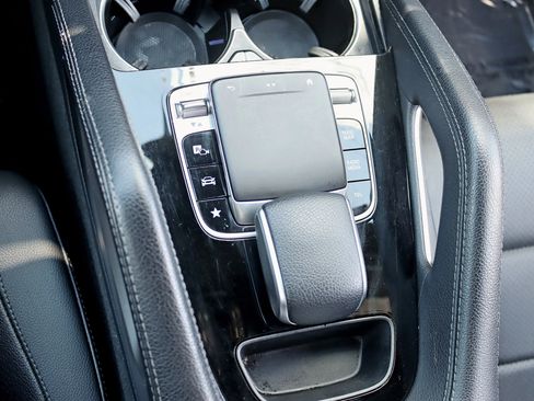 Used 2020 Mercedes-Benz GLE 350 4MATIC image 32