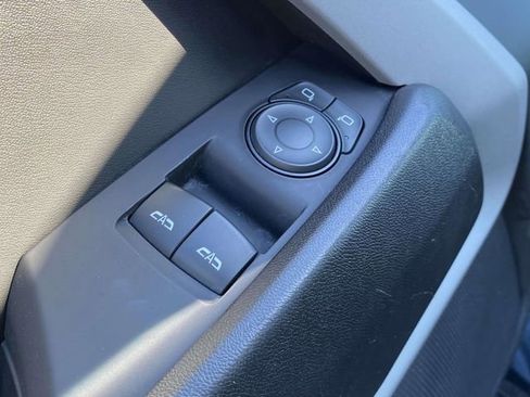 Used 2020 Chevrolet Camaro LS RWD image 18