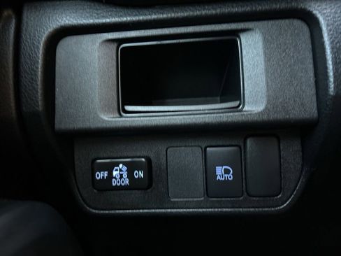 Used 2019 Toyota Tacoma SR w/ SR Convenience Package image 29