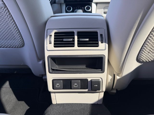 Used 2026 Jaguar F-PACE R-Dynamic S AWD/4WD image 19