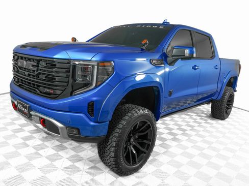 Used 2024 GMC Sierra 1500 AT4 w/ Technology Package image 10