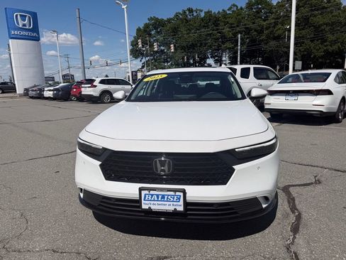 Used 2025 Honda Accord EX-L image 8