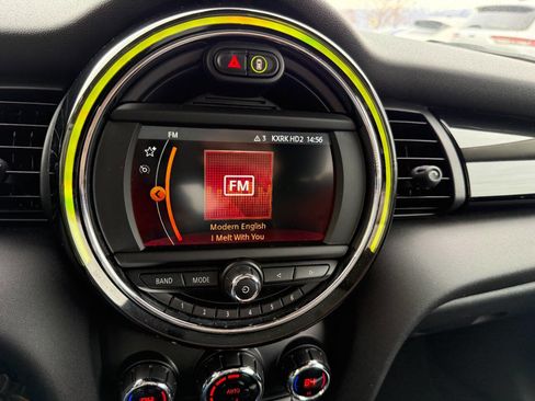 Used 2019 MINI Cooper S w/ Signature Upholstery Package image 30