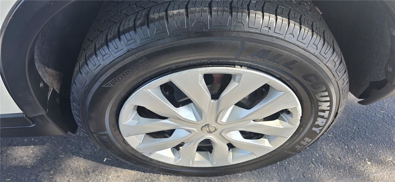 Used 2016 Nissan Rogue S FWD image 10
