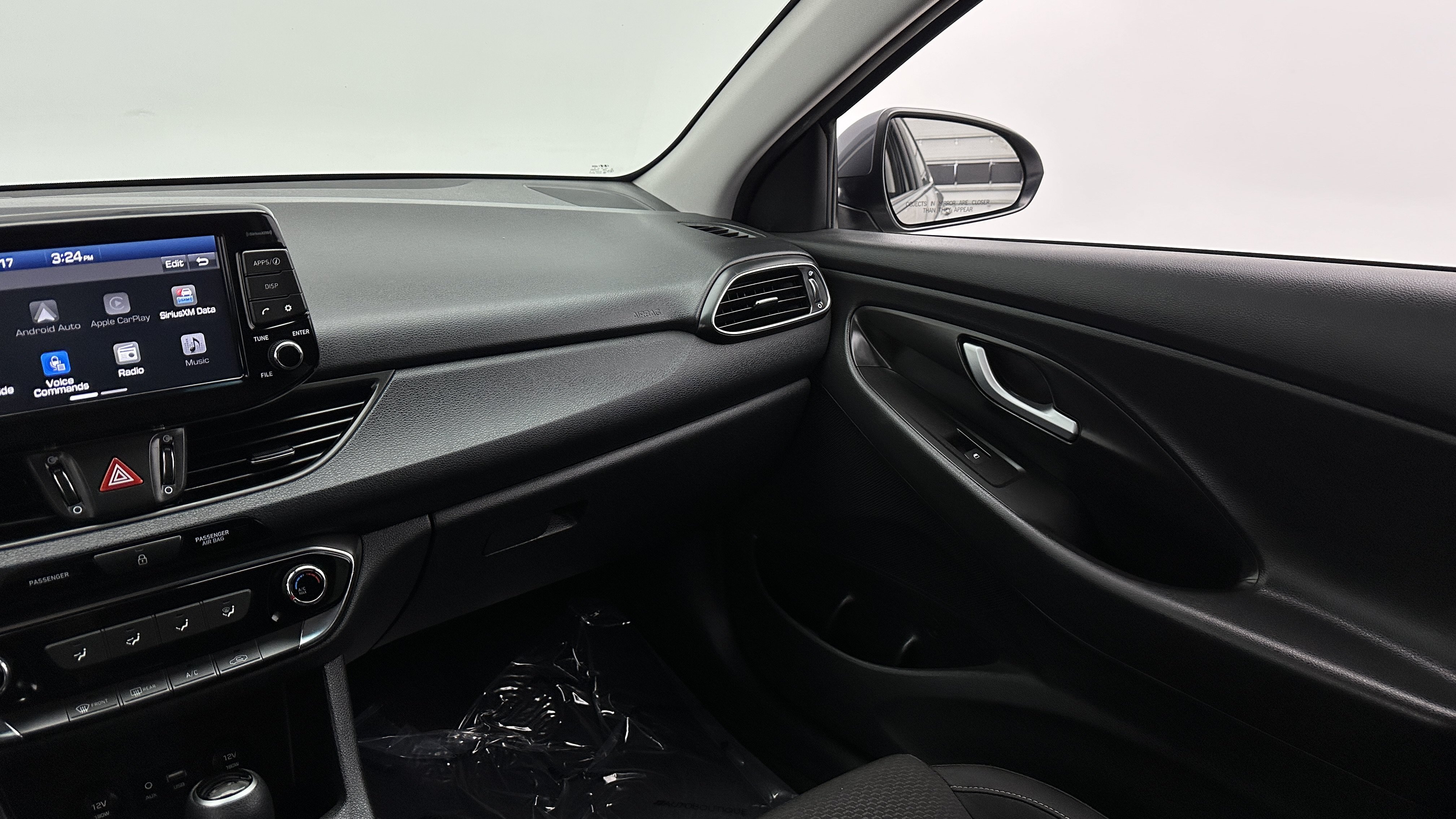Used 2020 Hyundai Elantra GT FWD image 27