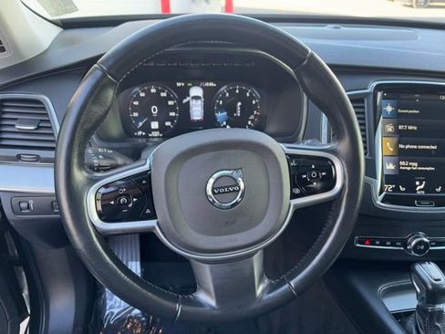 Used 2021 Volvo XC90 T5 Momentum w/ Protection Package image 15