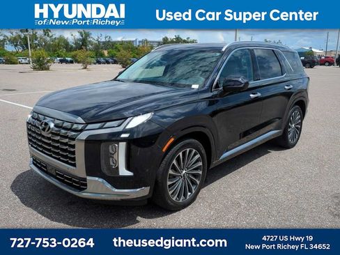 Certified 2024 Hyundai Palisade Calligraphy FWD image 1