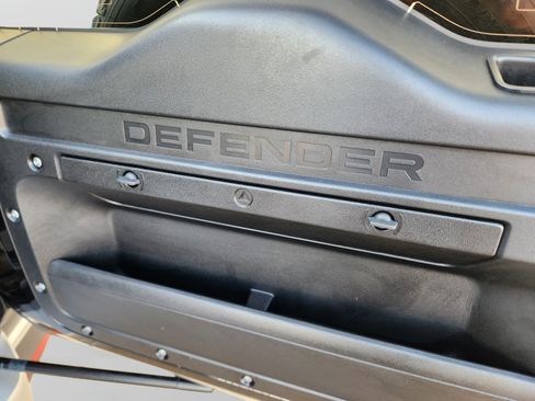 Certified 2024 Land Rover Defender 130 X-Dynamic SE AWD/4WD image 30