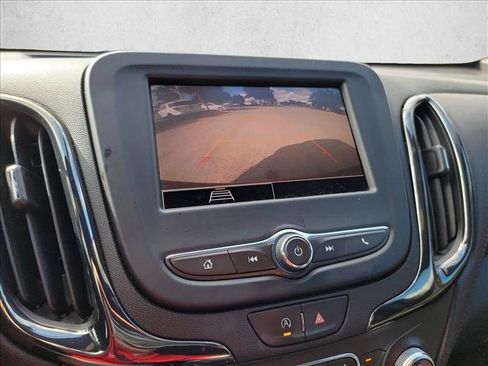 Used 2023 Chevrolet Equinox RS w/ LPO, Floor Liner Package FWD image 22
