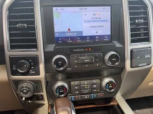 Used 2020 Ford F150 Lariat w/ Equipment Group 502A Luxury AWD/4WD image 18